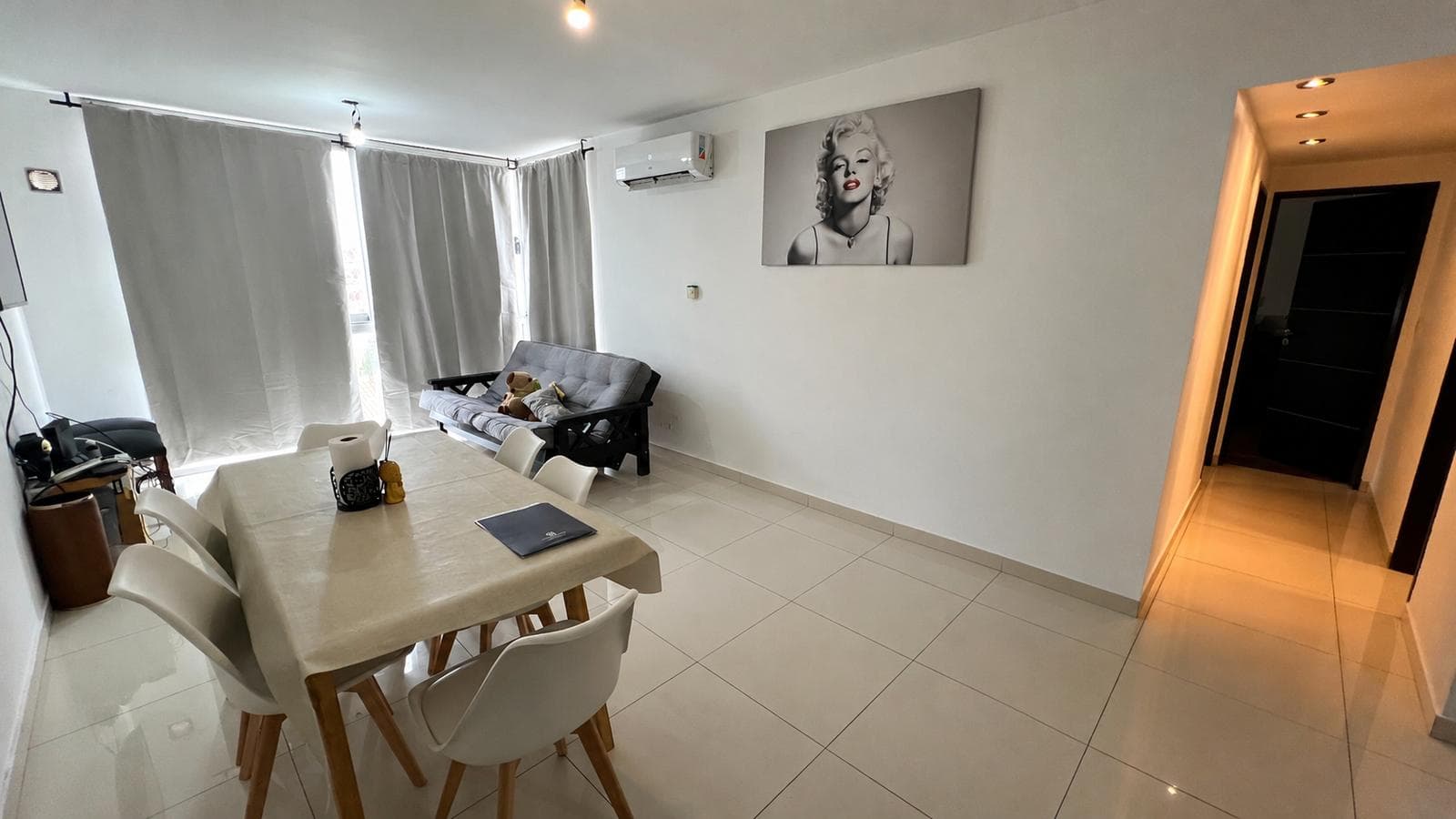 3-room apartment for sale with full amenities in Haedo, just 2 blocks from the station!