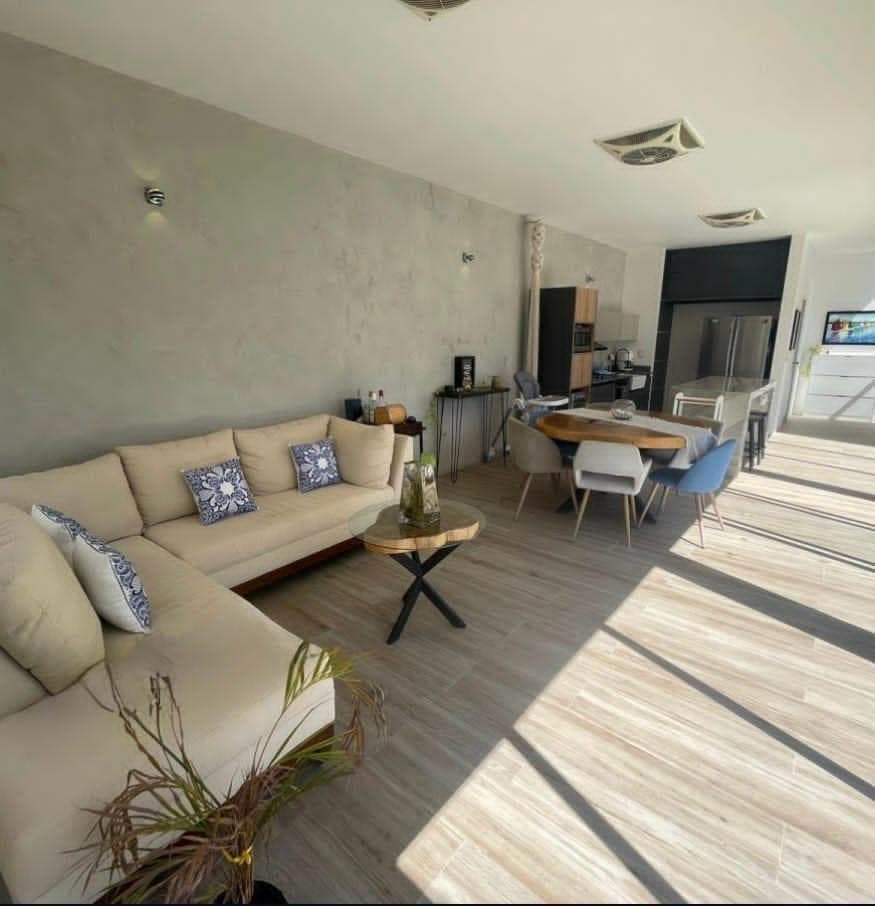 HOUSE FOR SALE: ONE-STORY, FULLY FURNISHED, 3 BEDROOMS, IN A GATED COMMUNITY WITH AMENITIES, READY FOR IMMEDIATE OCCUPANCY, CHOLUL, MÉRIDA