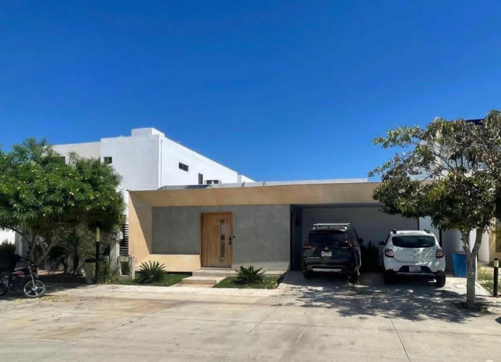 HOUSE FOR SALE: ONE-STORY, FULLY FURNISHED, 3 BEDROOMS, IN A GATED COMMUNITY WITH AMENITIES, READY FOR IMMEDIATE OCCUPANCY, CHOLUL, MÉRIDA