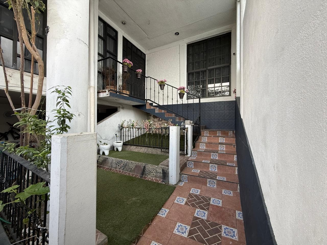 Condominium Unit for Sale in Cumbres del Valle with a Terrace, Tlalnepantla de Baz, State of Mexico