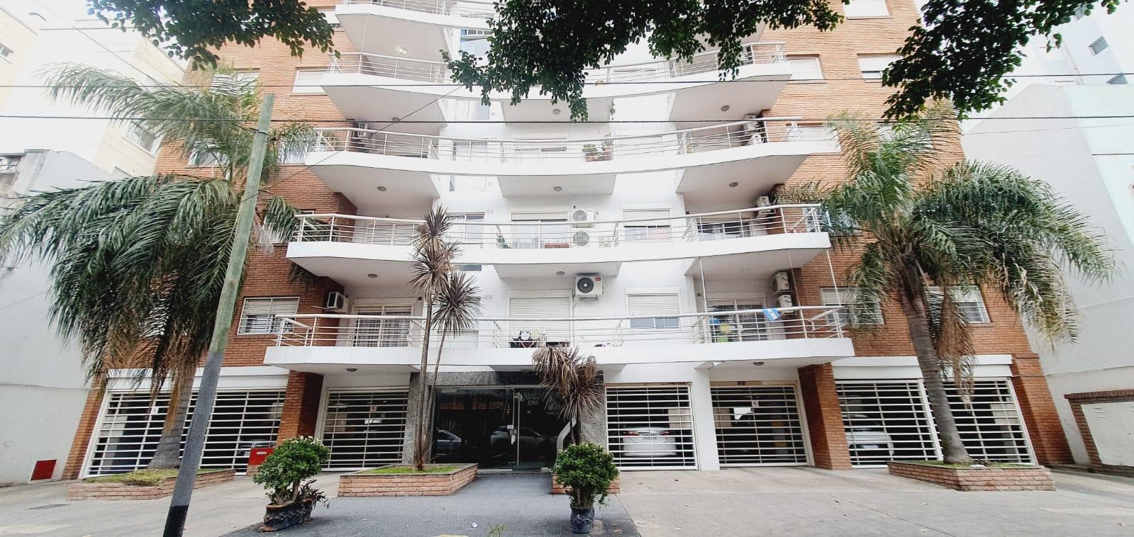 Apartment for Sale in Caseros: 3-Room Apartment