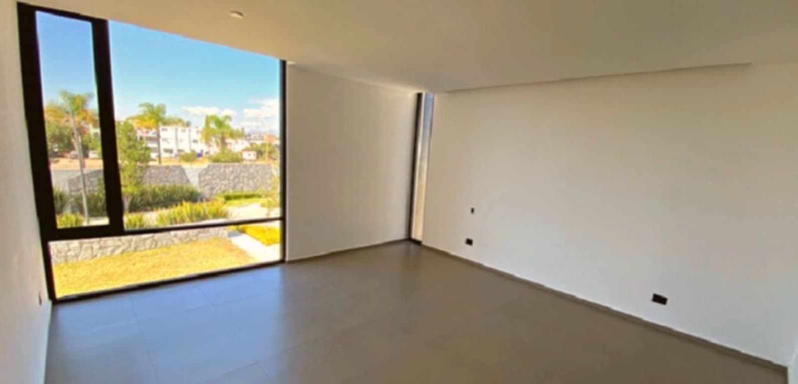House in a condominium complex - Muralia Subdivision
