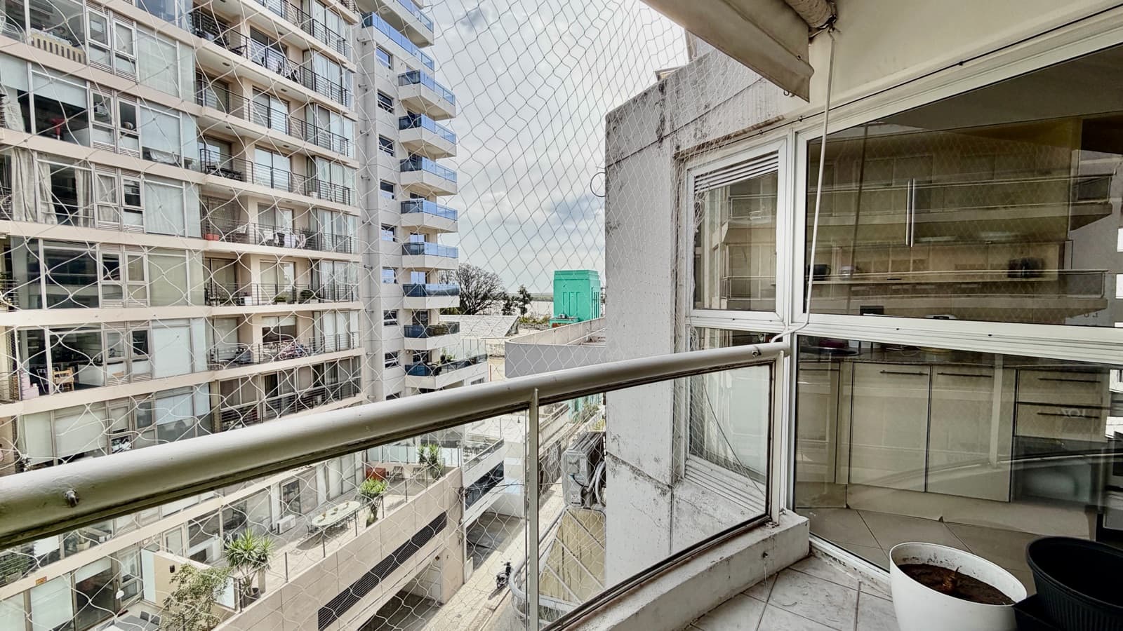 1-Bedroom Apartment in the River Area - Temporary