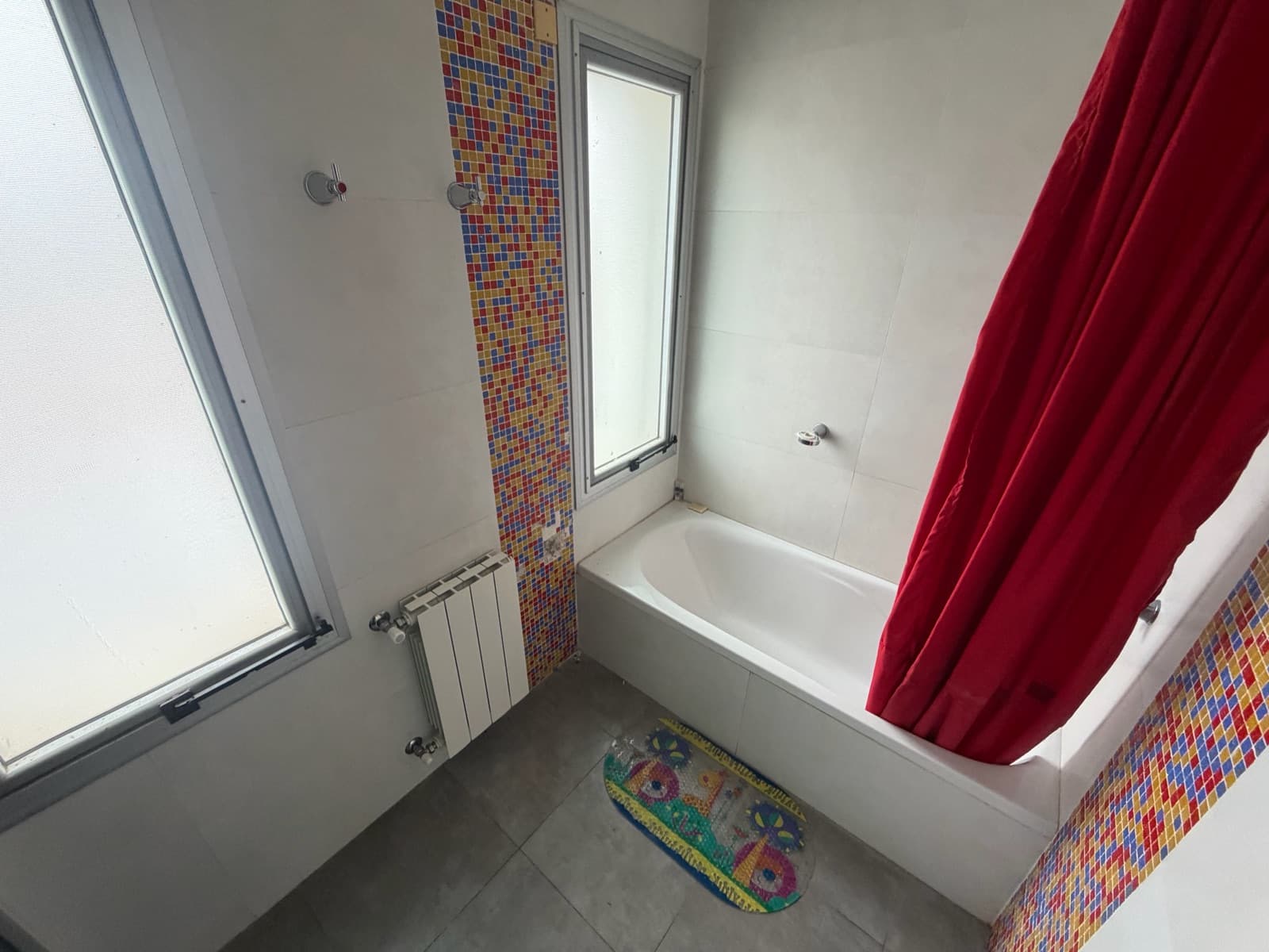 5-BEDROOM HOUSE FOR SALE IN KENTUCKY WITH A PLAYROOM