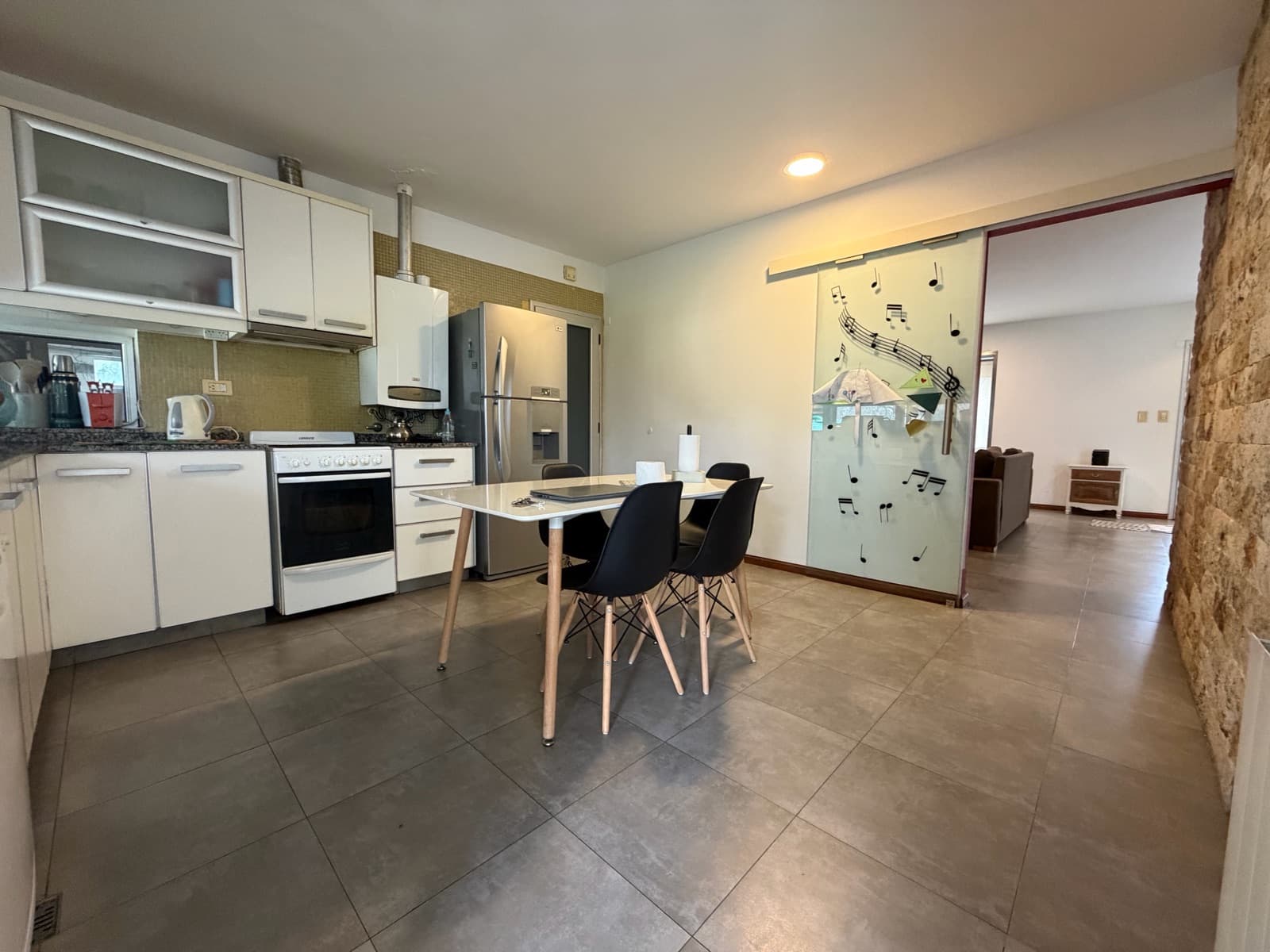 5-BEDROOM HOUSE FOR SALE IN KENTUCKY WITH A PLAYROOM