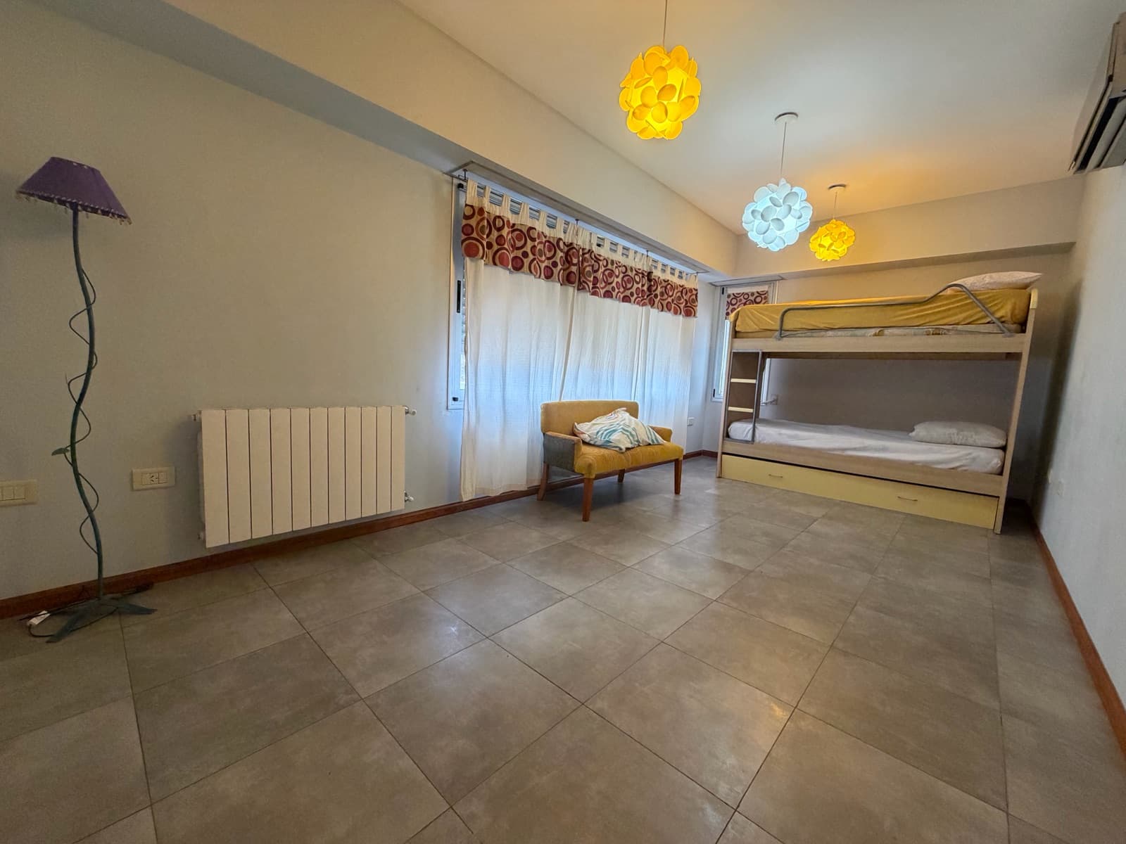 5-BEDROOM HOUSE FOR SALE IN KENTUCKY WITH A PLAYROOM