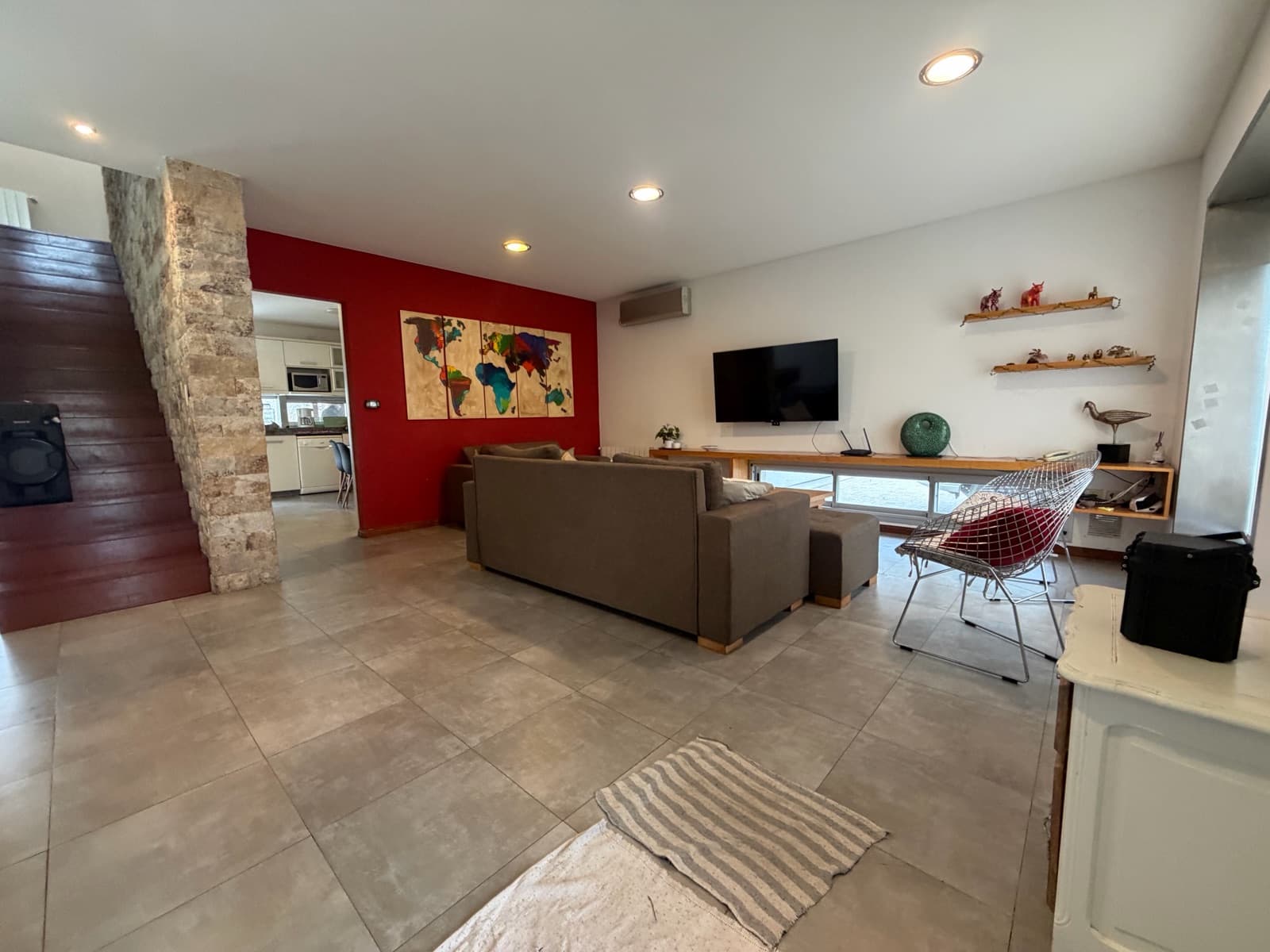5-BEDROOM HOUSE FOR SALE IN KENTUCKY WITH A PLAYROOM
