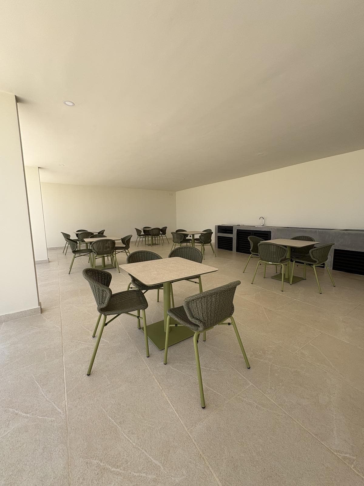 Apartment in Superblock 313