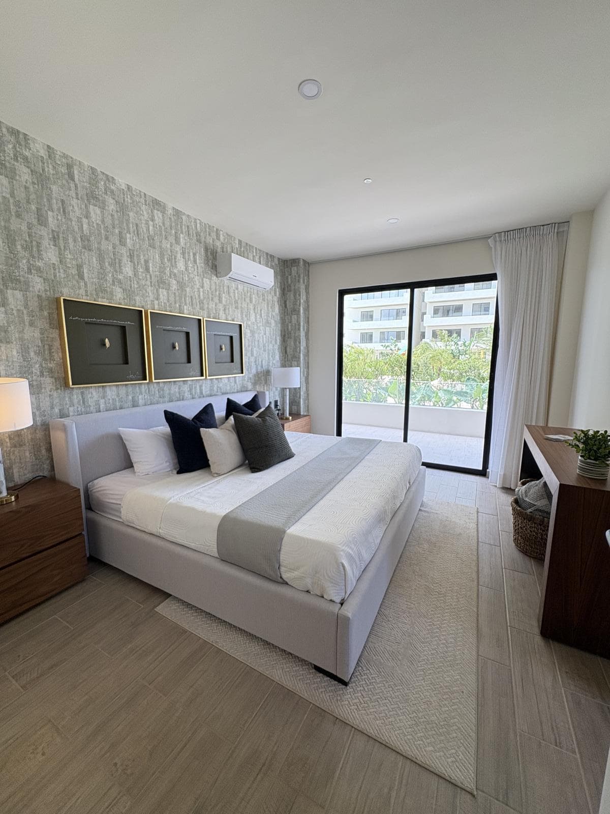 Apartment in Superblock 313