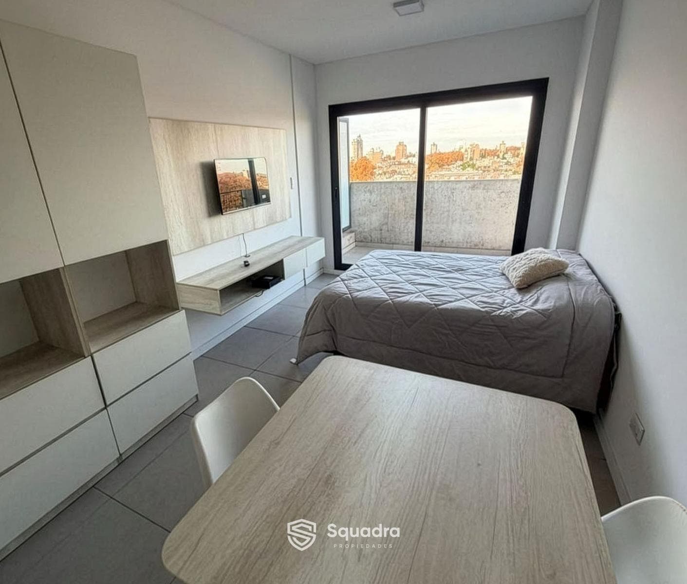 SHORT-TERM RENTAL - Studio apartment with balcony - Echesortu, Rosario.