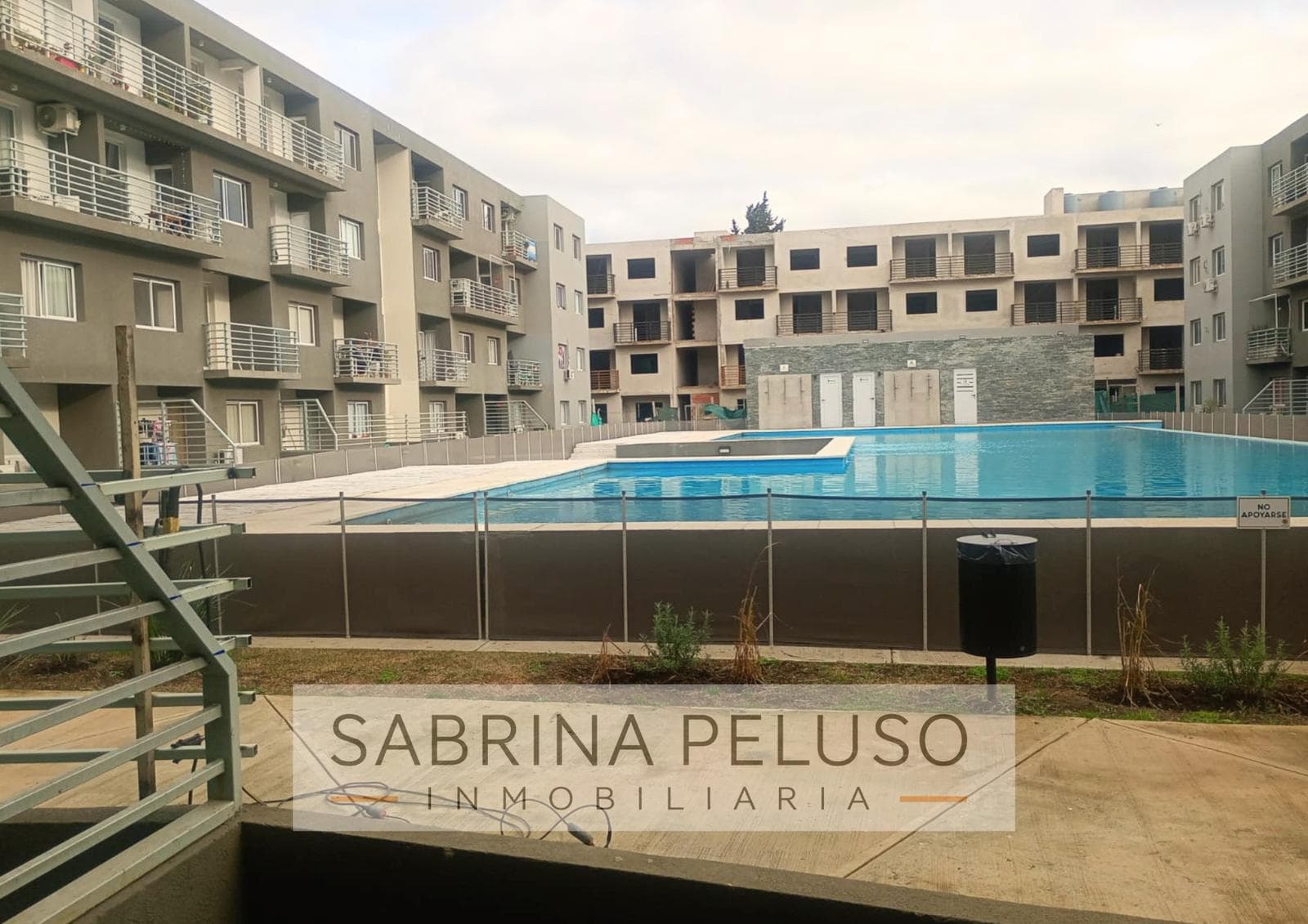 Alquiler Departamento 2 amb. con cochera Complejo Solares- Moreno