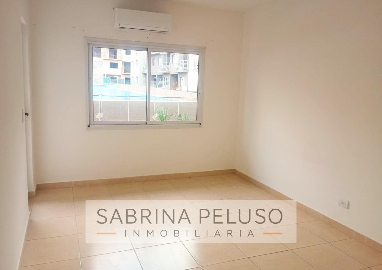2-Bedroom Apartment for Rent with Parking Space in the Solares-Moreno Complex