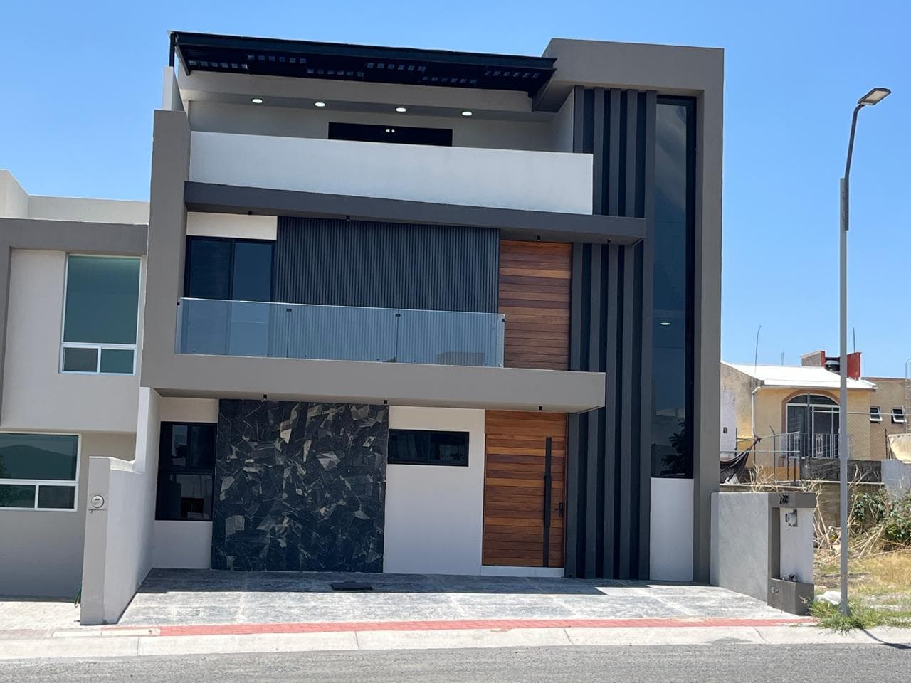 House for Sale in Colinas de Juriquilla, Querétaro