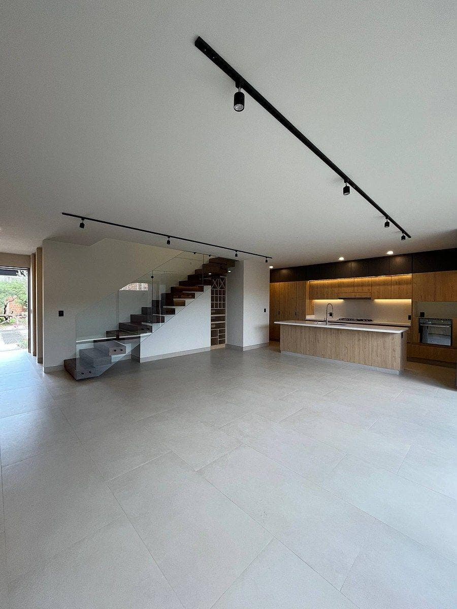 BEAUTIFUL HOME IN ALTOZANO