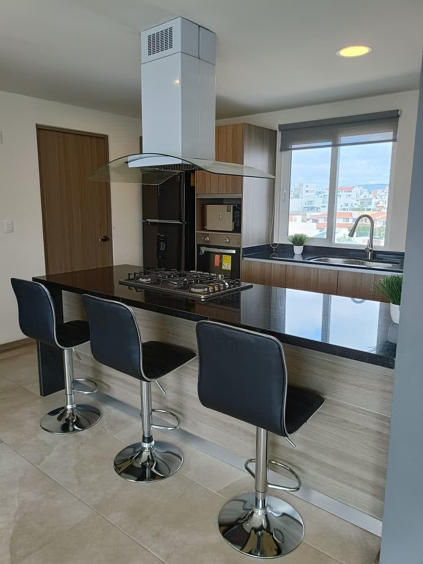 Apartment for sale in Loma Dorada with a view of Los Arcos