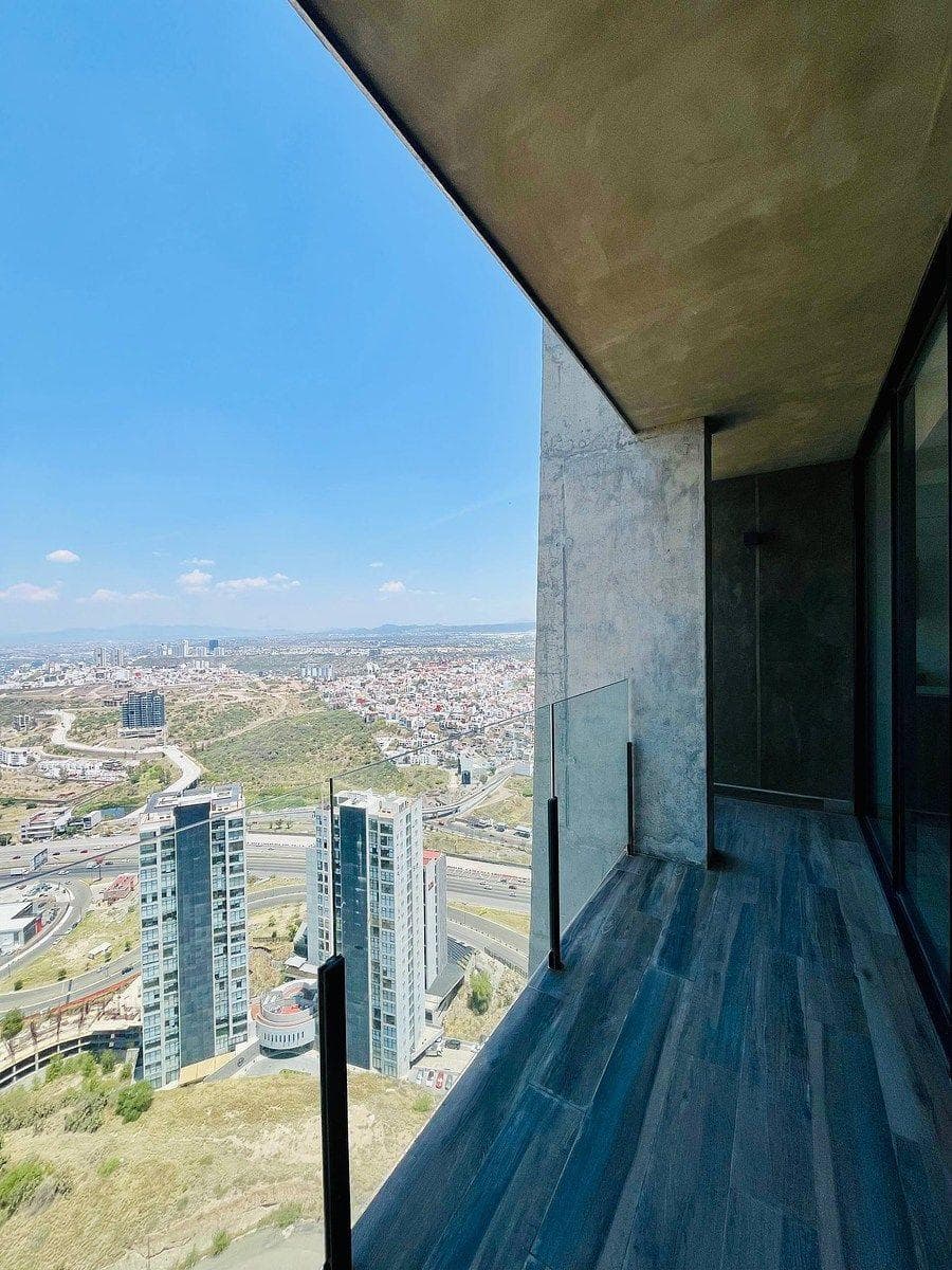 PRE-SALE OPPORTUNITY WITH A BIG DISCOUNT ON THE 25TH FLOOR