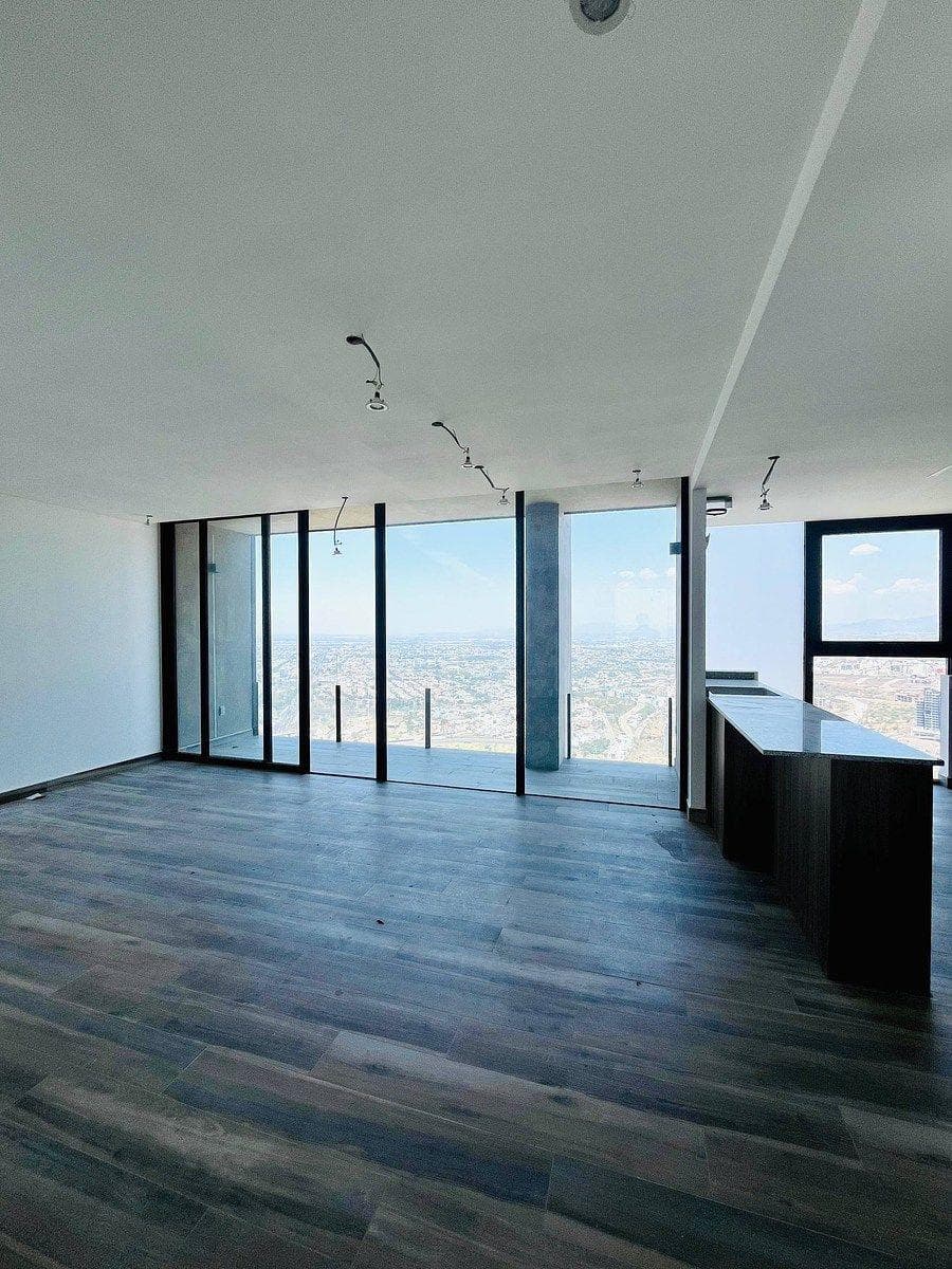 PRE-SALE OPPORTUNITY WITH A BIG DISCOUNT ON THE 25TH FLOOR