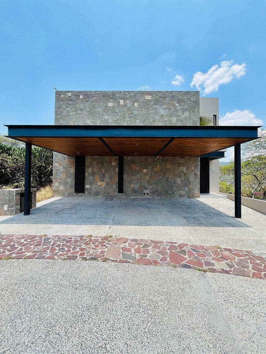 INCREDIBLE HOME IN ALTOZANO
