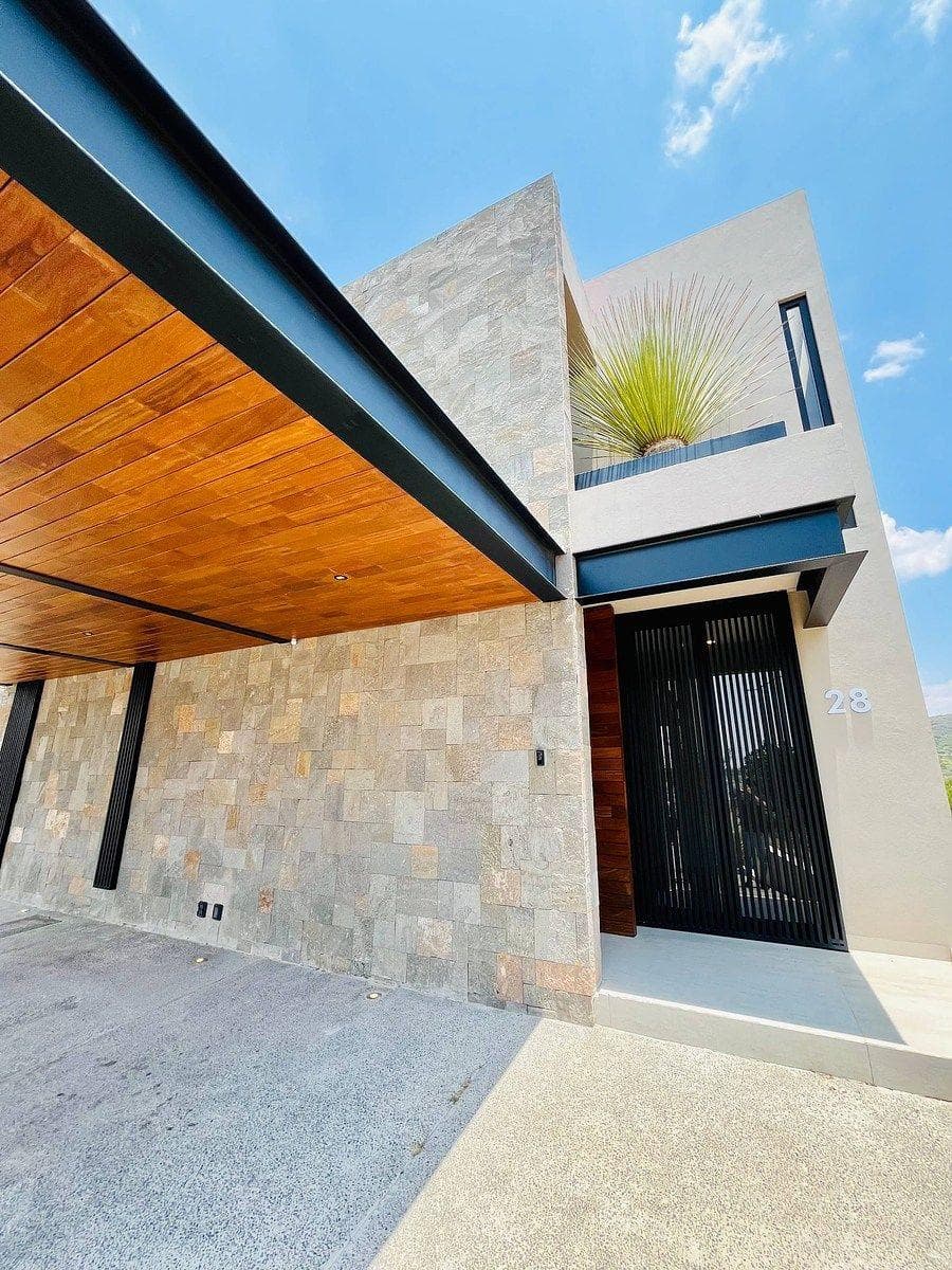 INCREDIBLE HOME IN ALTOZANO