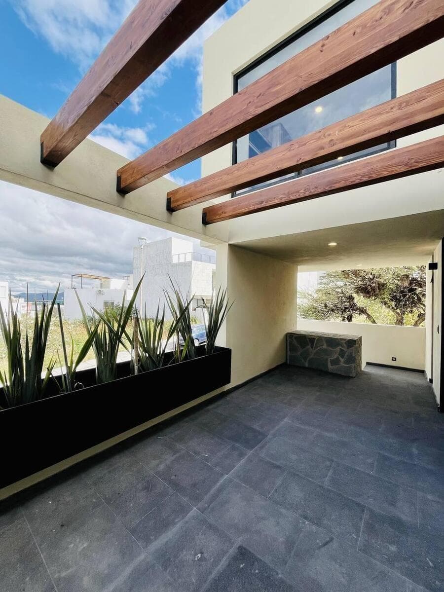DESIGNER HOME FOR SALE