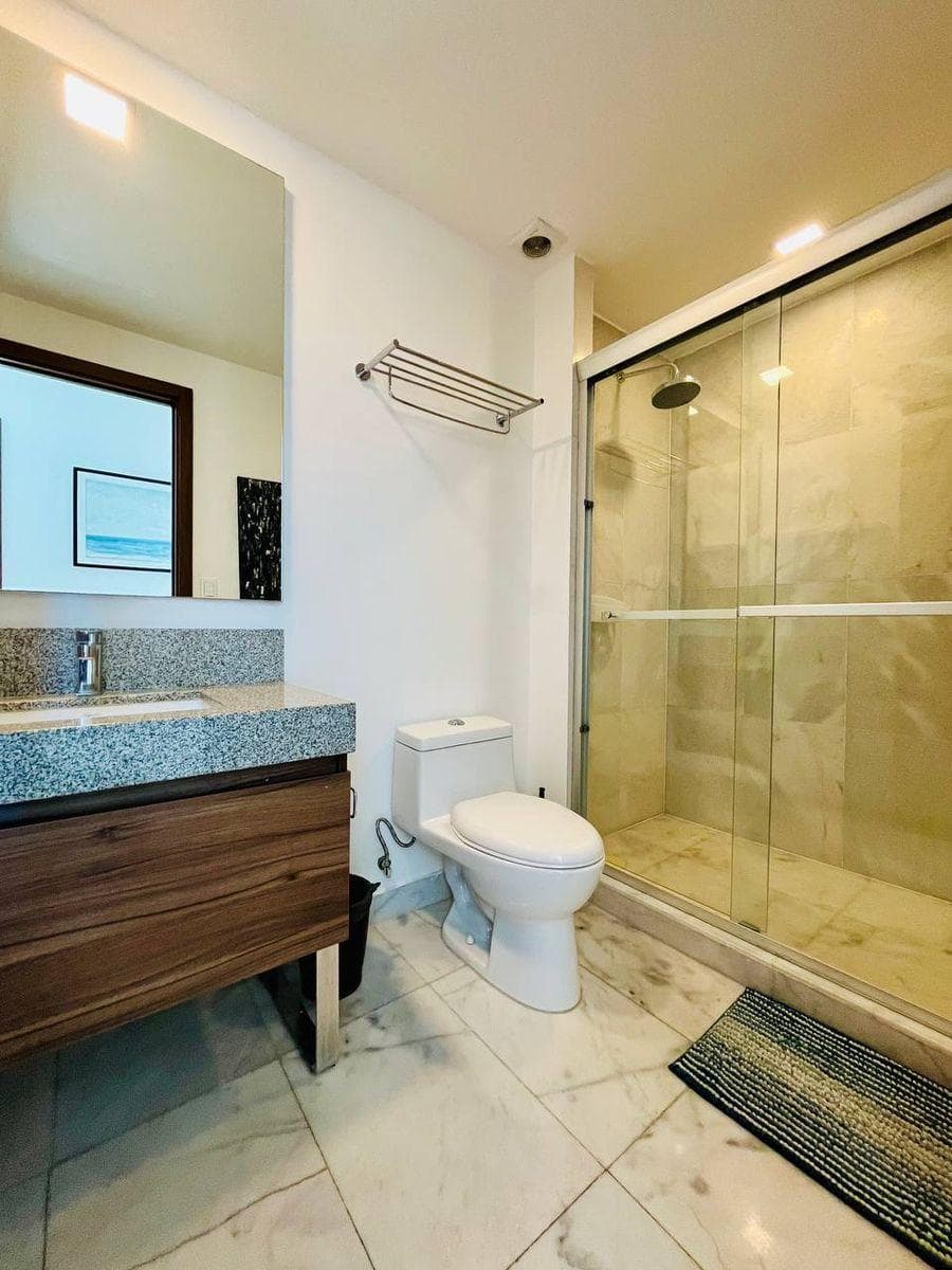 BEAUTIFUL APARTMENT IN JURIQUILLA TOWERS