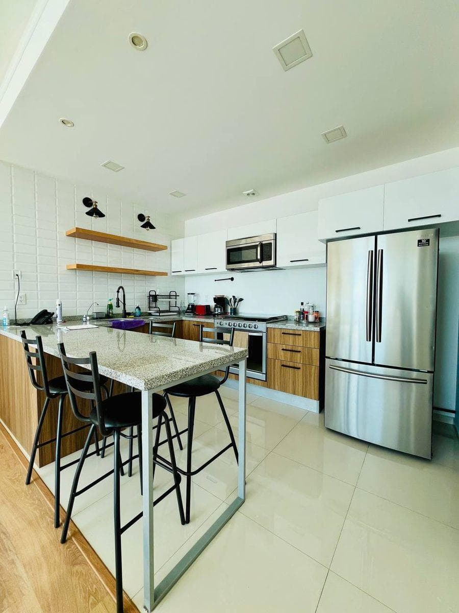 BEAUTIFUL APARTMENT IN JURIQUILLA TOWERS