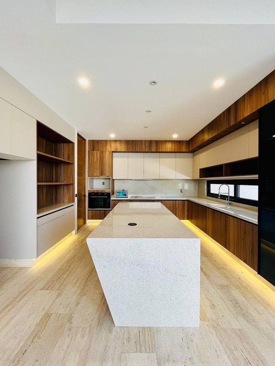 PREMIUM FINISHES RESIDENCE IN ALTOZANO