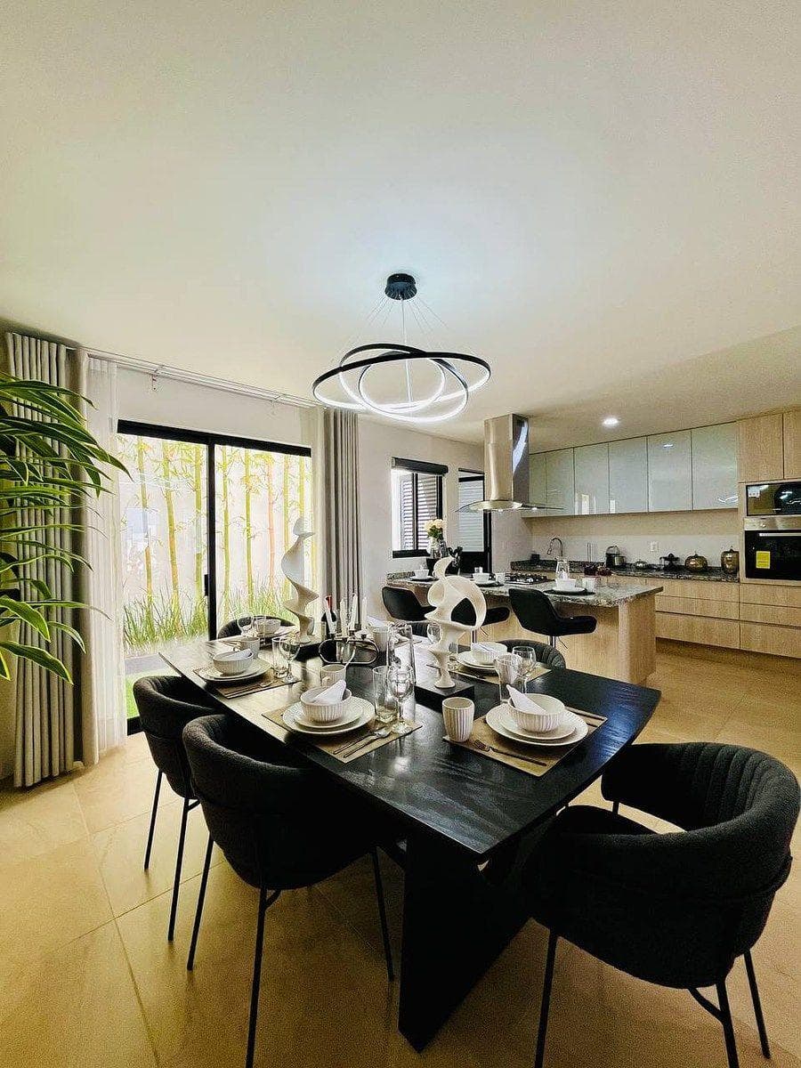 HOUSE FOR SALE ZIBATA ROBLE