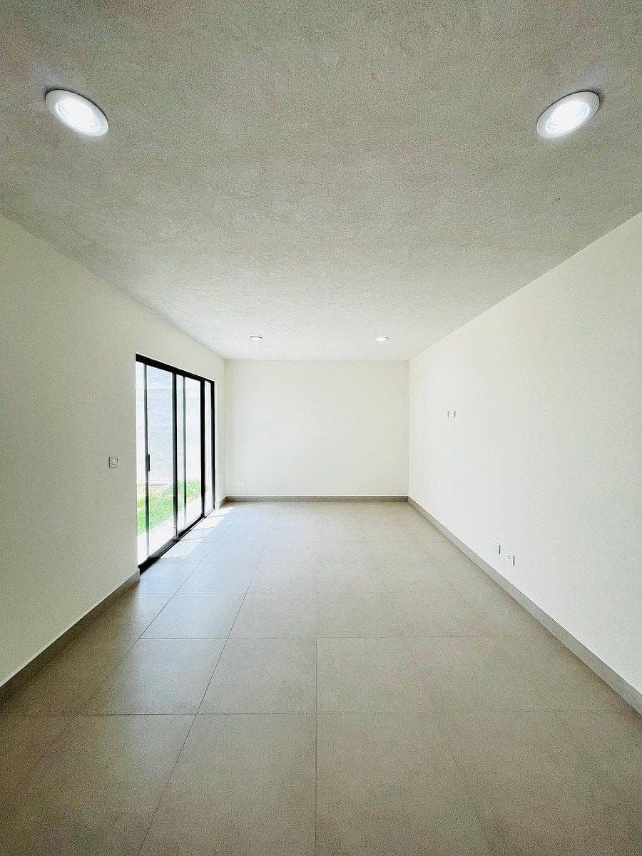 RESIDENCE IN LA VISTA