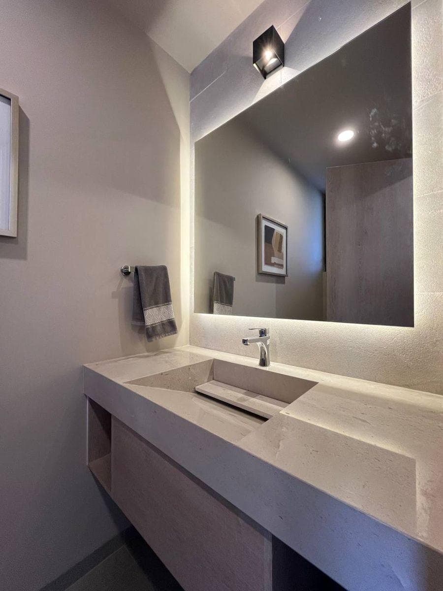 STUNNING HOME IN ALTOZANO