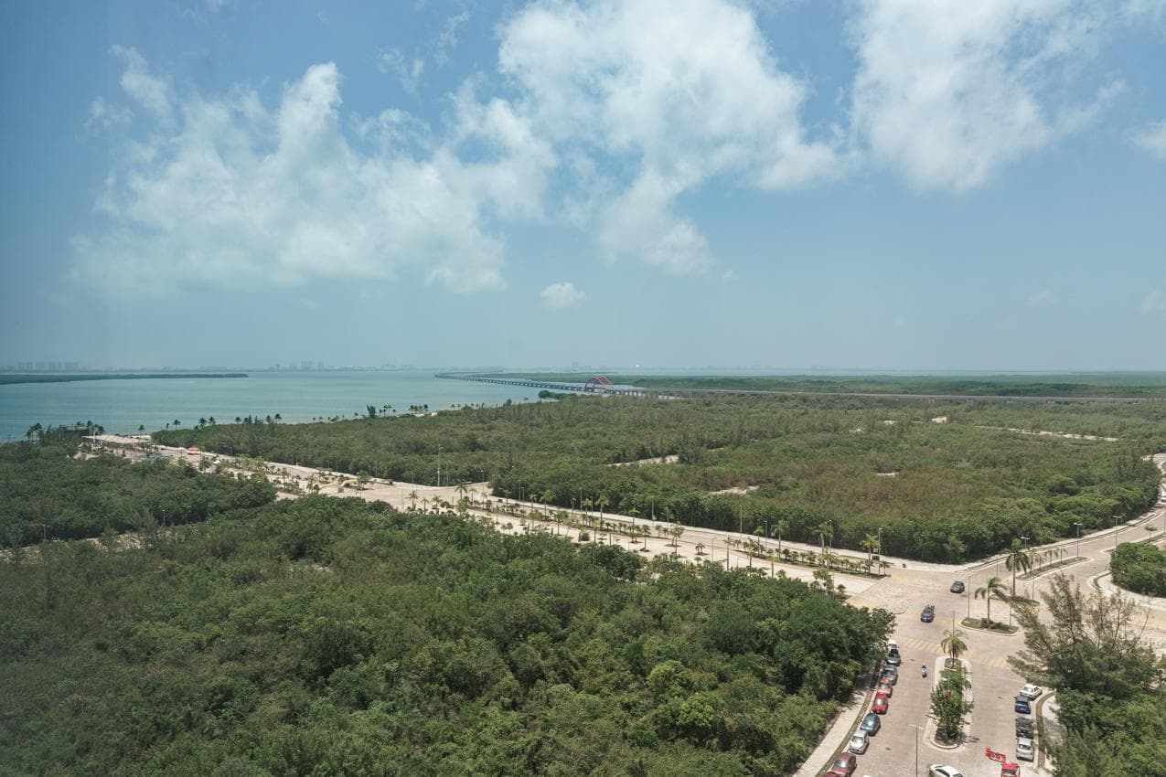 Office for Rent, Plaza Azuna, Cancún