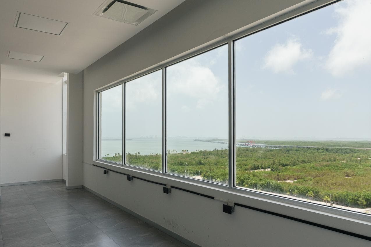 Office for Rent, Plaza Azuna, Cancún