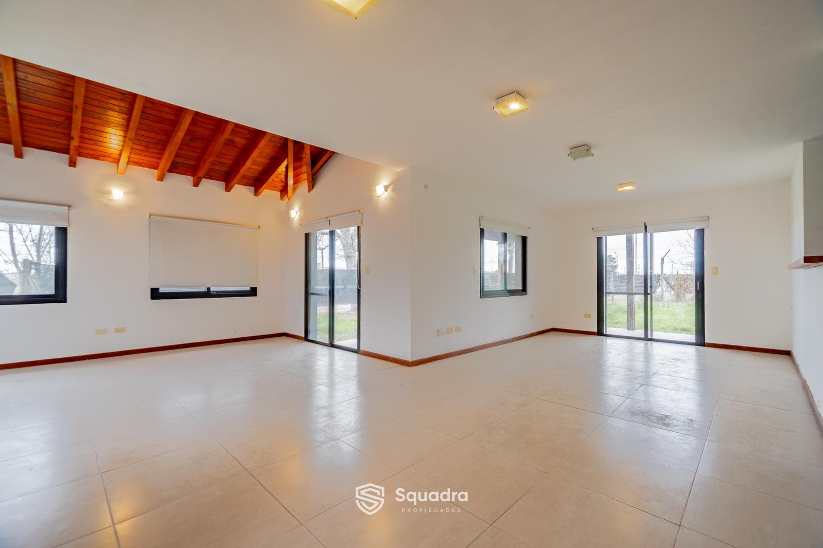 FOR SALE - Brand-new house with a yard - Tierra de Sueños 3 neighborhood, Roldán.