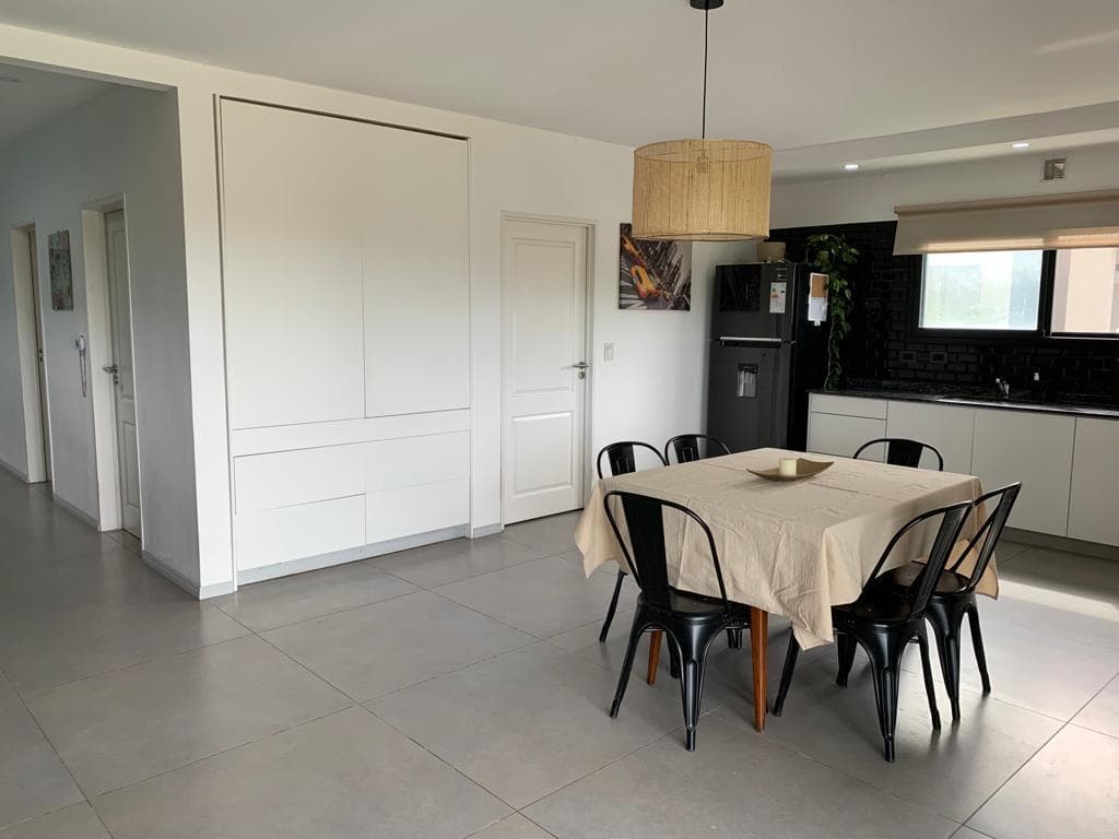 4-Bedroom House for Sale with Pool in San Eduardo - Pilar
