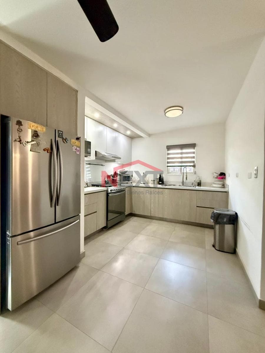 HOUSE FOR SALE IN SACRAMENTO RESIDENTIAL