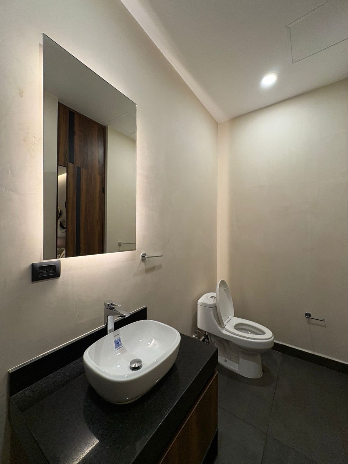 Apartment for Sale on Prol. La Luna