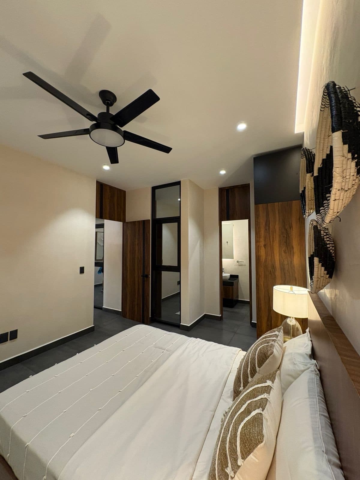 Apartment for Sale on Prol. La Luna