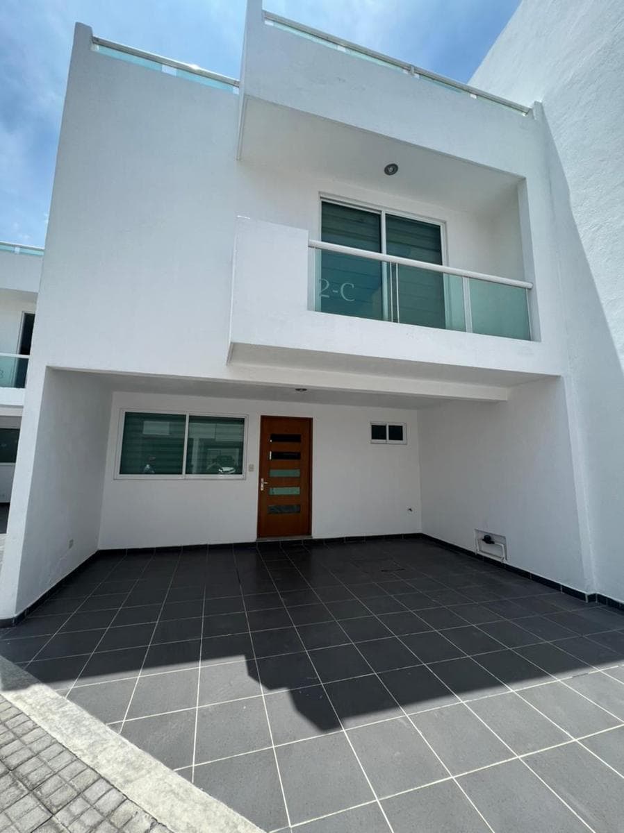 House for Rent in LA CARCAÑA