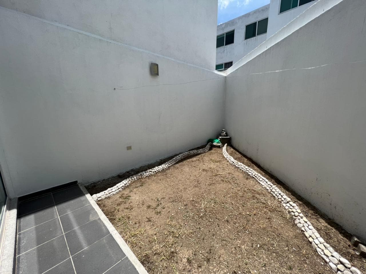 House for Rent in LA CARCAÑA