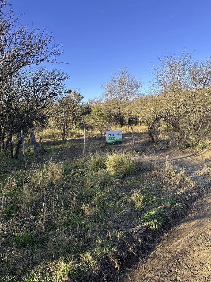 Land for Sale in Parque El Tajamar | 2,500 m² Flat Lot with Deed | View of the Mountains