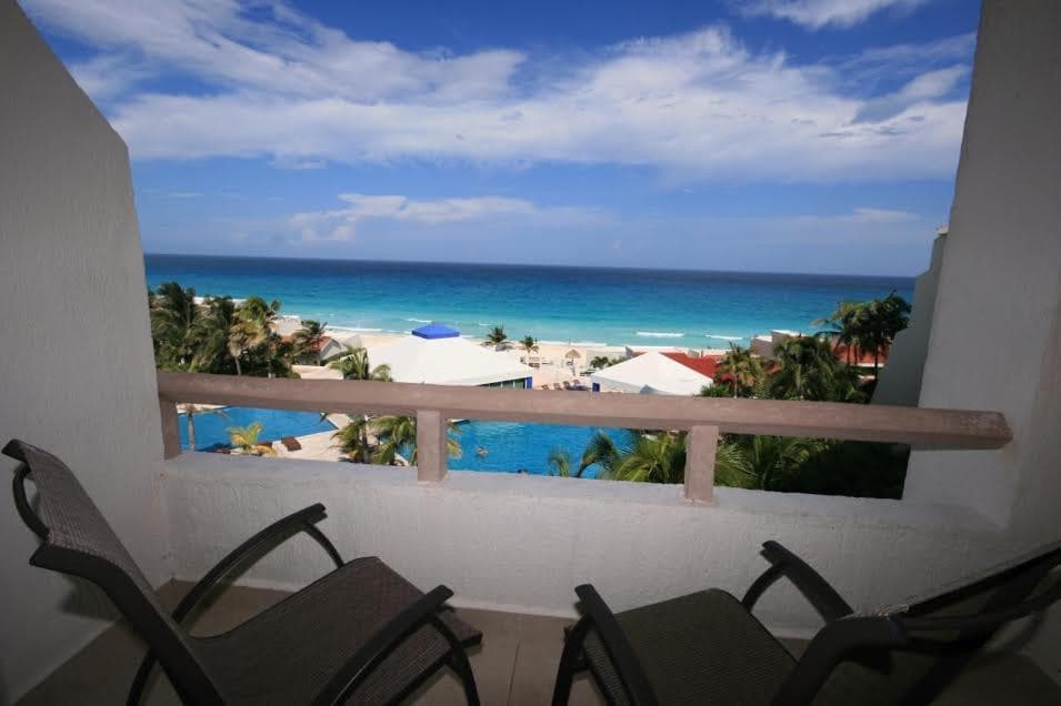 Sun and Sea: 3 Units for Sale Under the Same Deed, 9,800,000