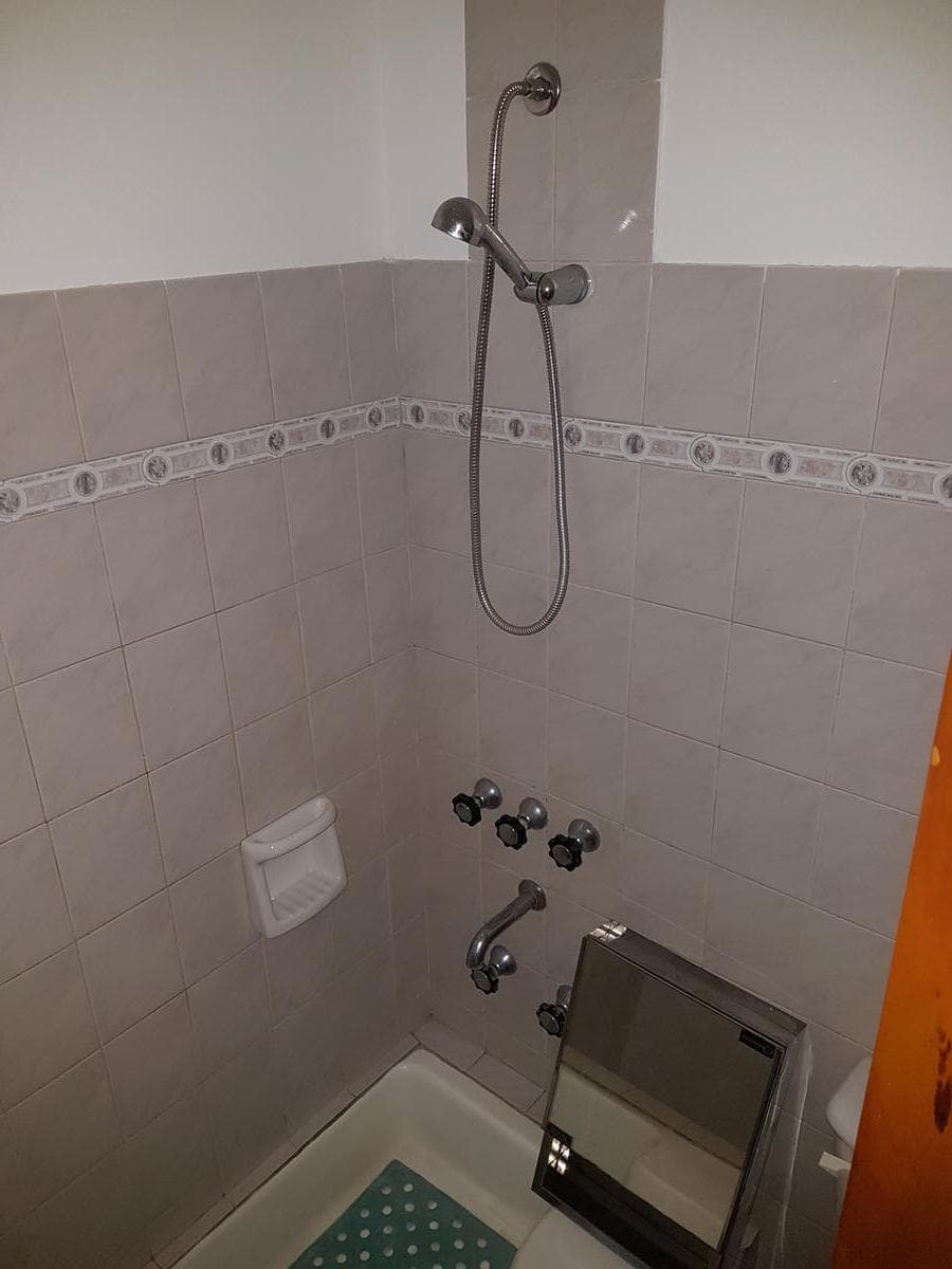 Casa 3 Ambientes Con Garage y Lavadero Zona Gascon y Peru