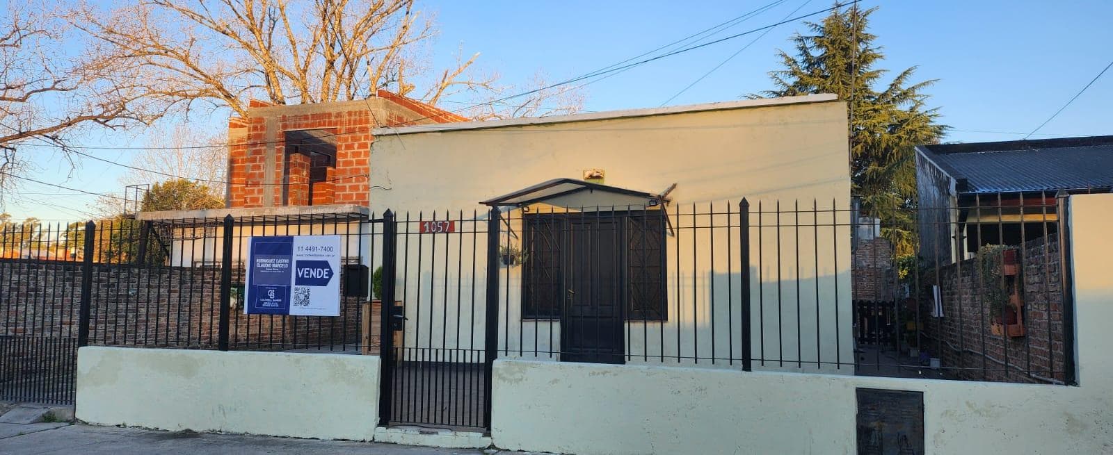 2-room house for sale with garage in A. Verde Lavallol, Lomas de Zamora