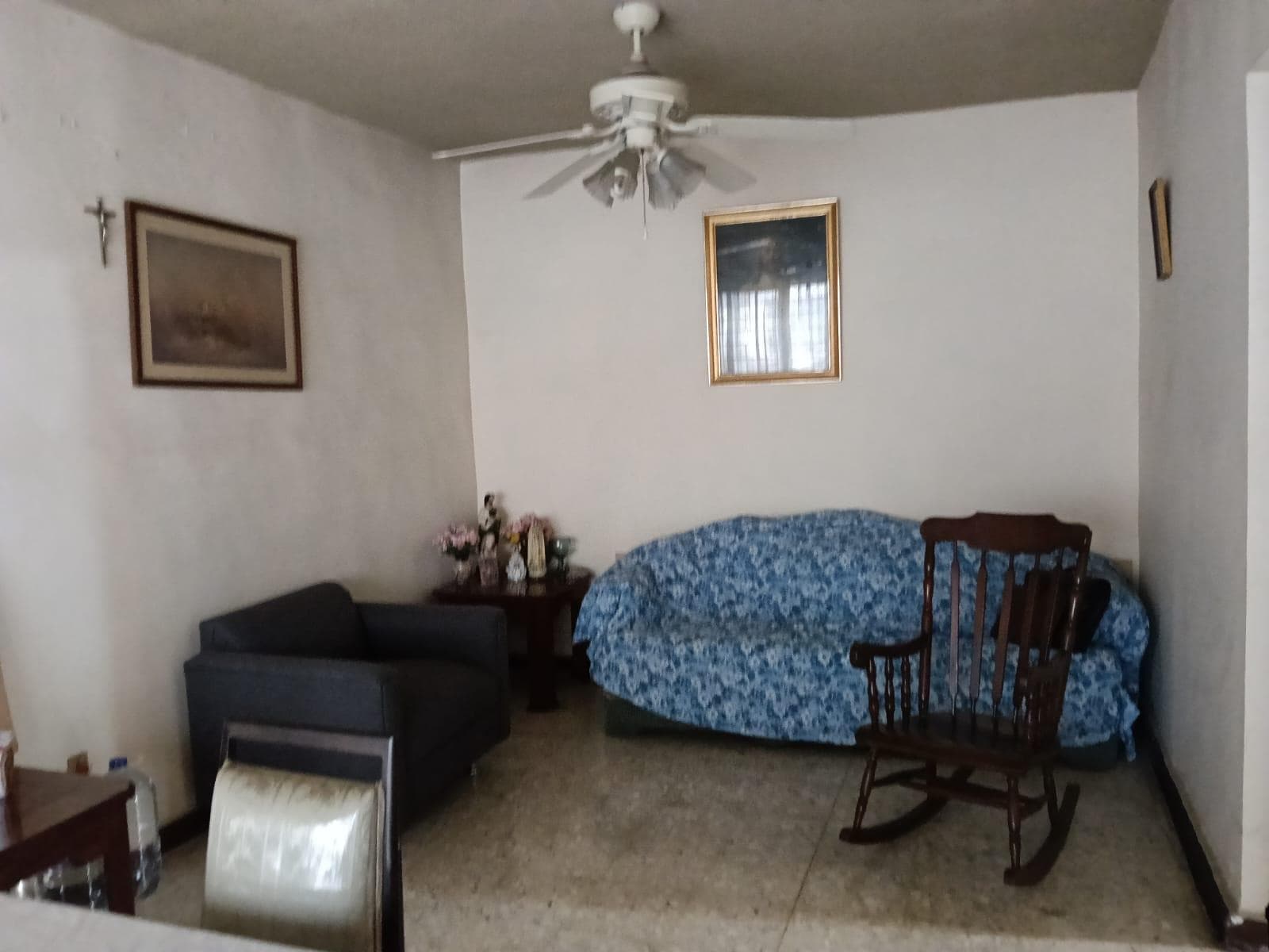 VENTA Casa de 435 m2 en COLONIA MITRAS CENTRO en Monterrey | 5 Recámaras | ZONA CENTRO DE MONTERREY