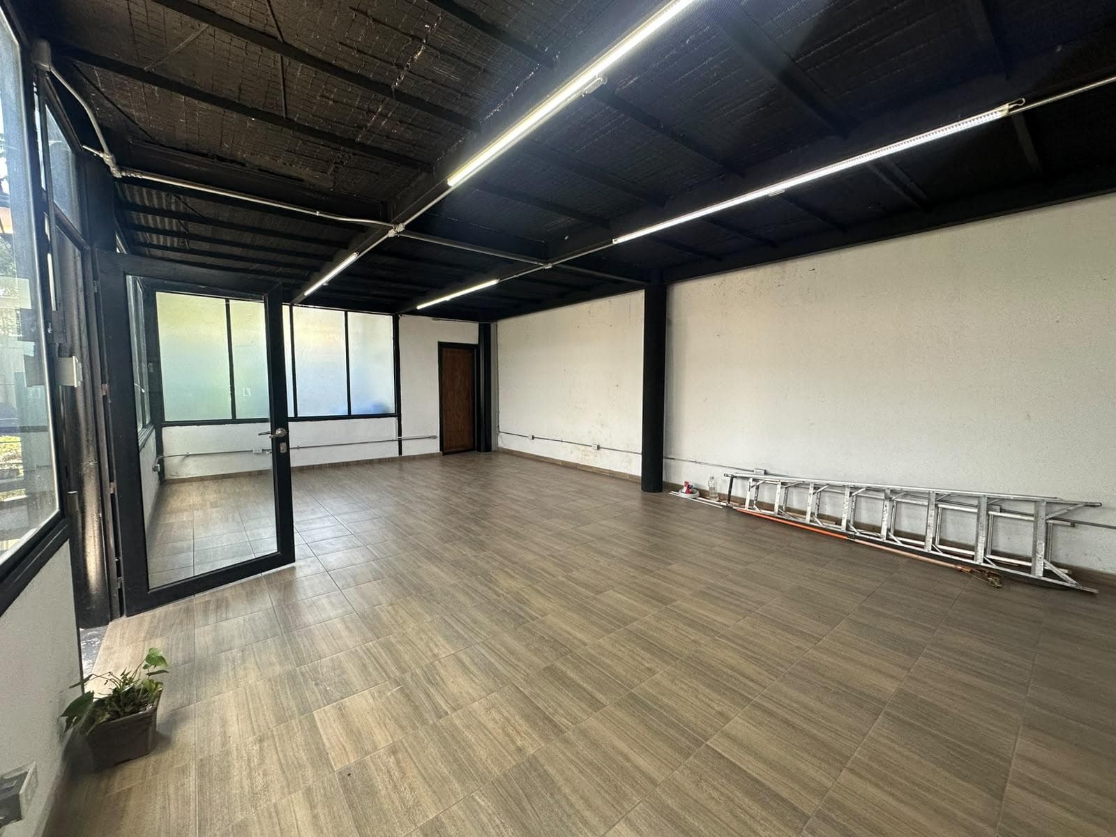 Office for Rent - Santiago Momoxpan - Puebla
