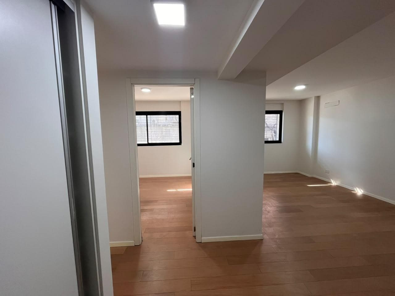 FOR RENT - 2-Bedroom Apartment with Garage - Downtown, Rosario