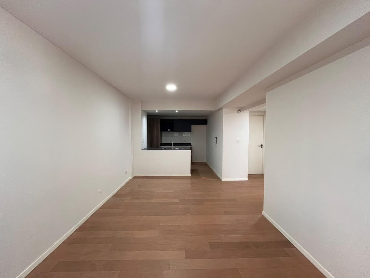 FOR RENT - 2-Bedroom Apartment with Garage - Downtown, Rosario