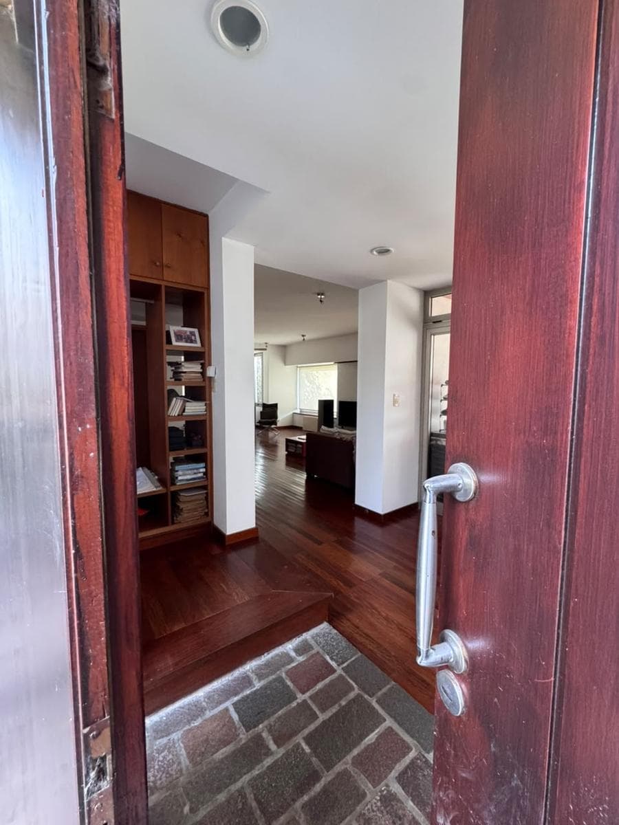 4-Bedroom House with Garages, Pool, and BBQ Area - Fisherton