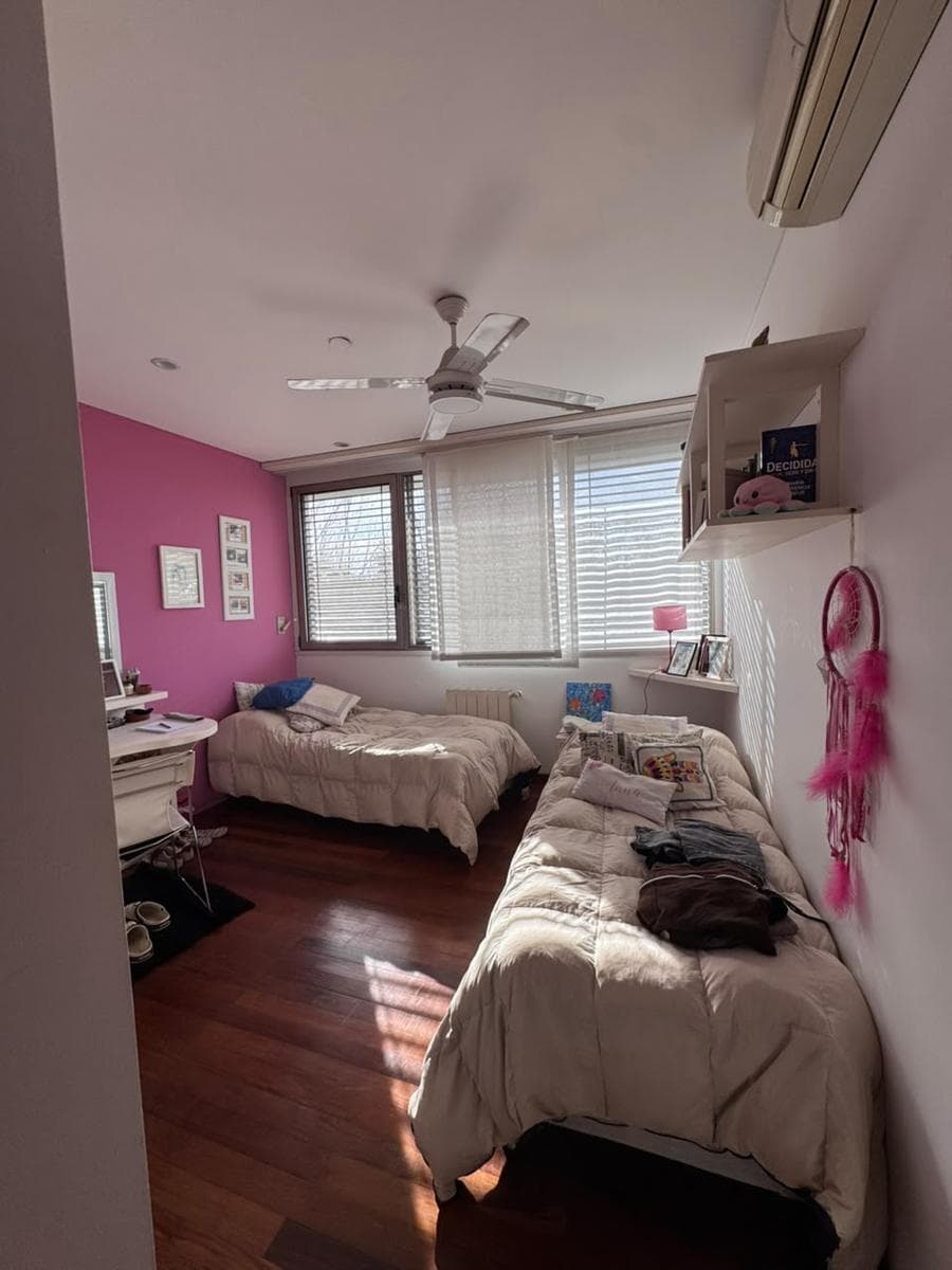 4-Bedroom House with Garages, Pool, and BBQ Area - Fisherton