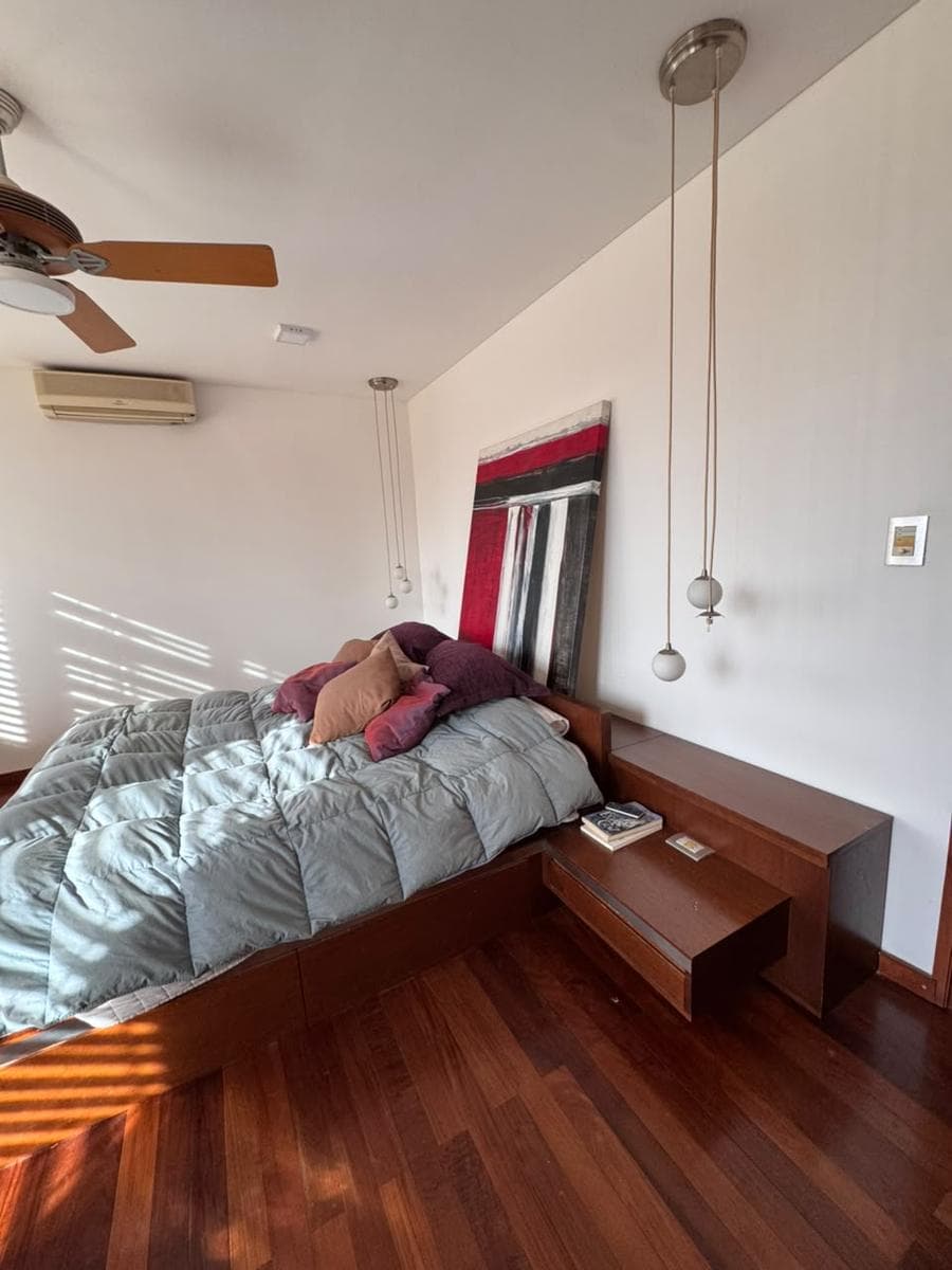 4-Bedroom House with Garages, Pool, and BBQ Area - Fisherton
